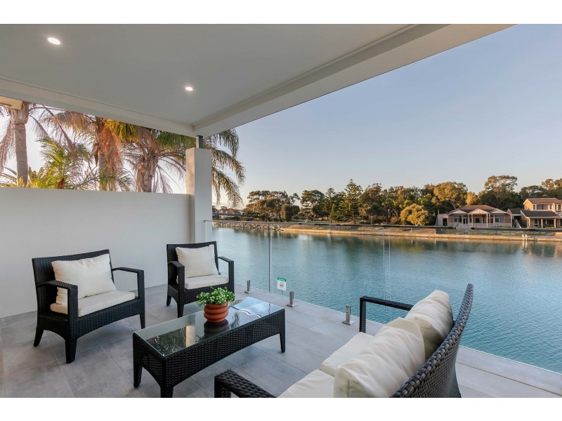 4/6 Allerdice Court, West Lakes SA 5021