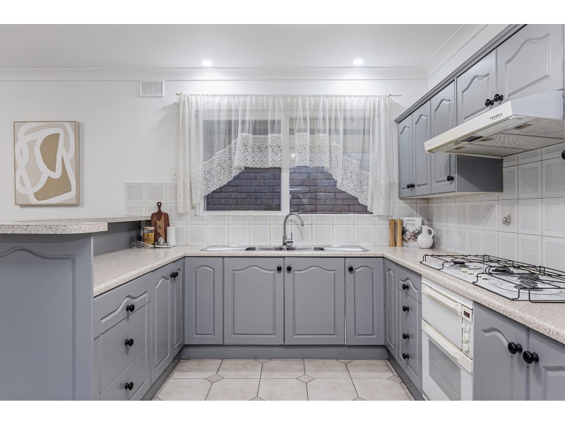 12 Worthley Road, Findon SA 5023