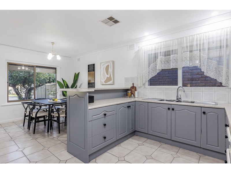 12 Worthley Road, Findon SA 5023