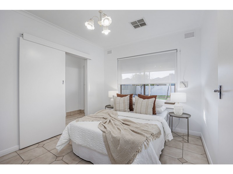 12 Worthley Road, Findon SA 5023