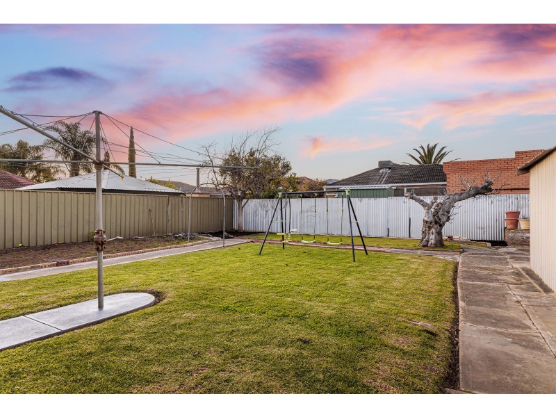 12 Worthley Road, Findon SA 5023