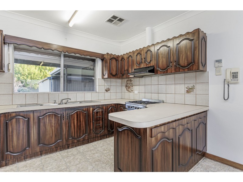 42 Maud Street, Rostrevor SA 5073