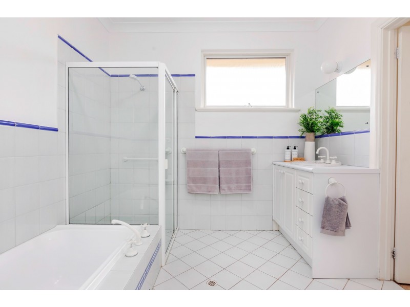 11A Ellerslie Street, Kensington Gardens SA 5068