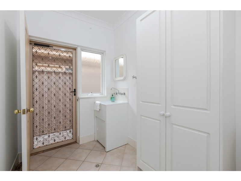 11A Ellerslie Street, Kensington Gardens SA 5068