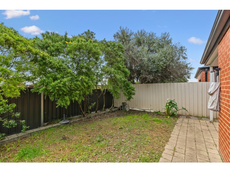2a Alan Avenue, Campbelltown SA 5074