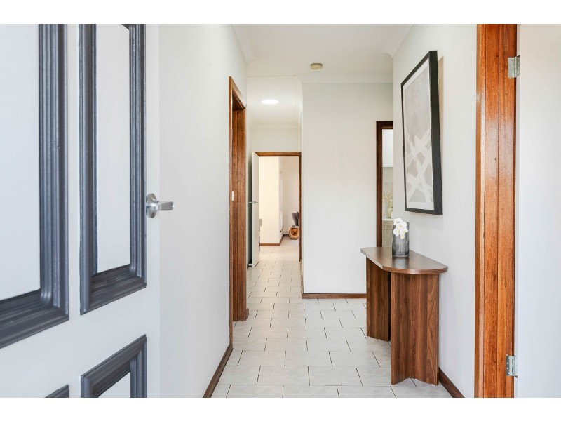 1a Lasscock Avenue, Findon SA 5023