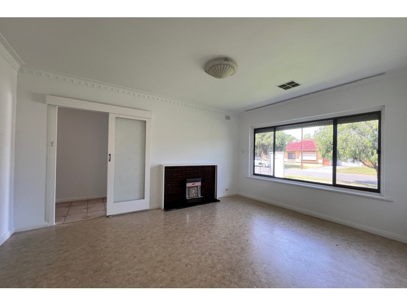 12 Worthley Road, Findon SA 5023