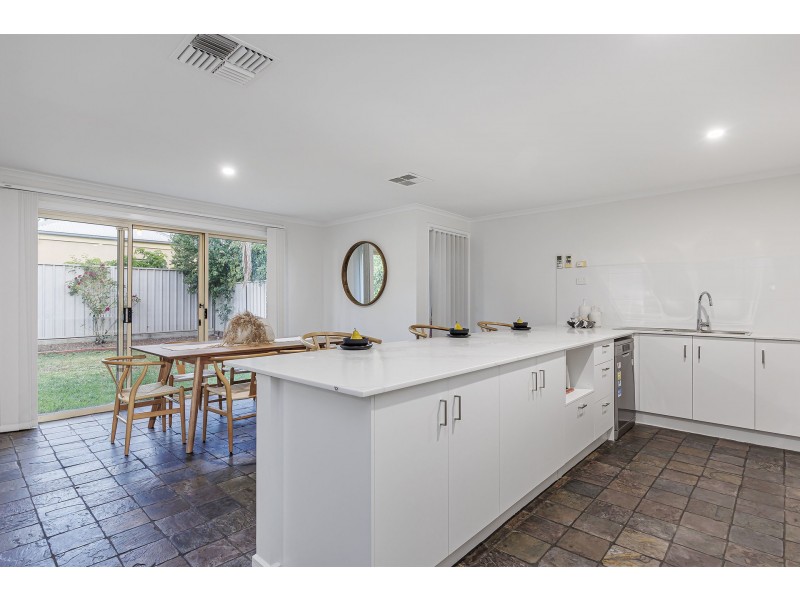 8 Kennington Avenue, Brompton SA 5007