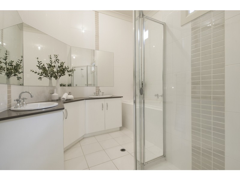 42 Swan Street, Grange SA 5022