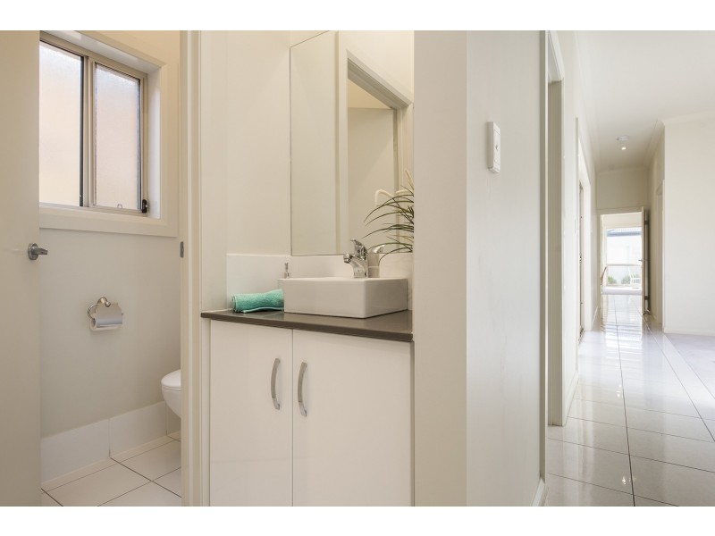 42 Swan Street, Grange SA 5022