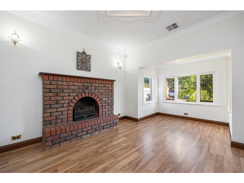 17 King Street, Glandore SA 5037