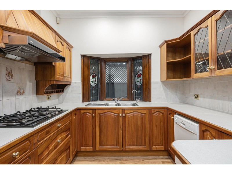 17 King Street, Glandore SA 5037