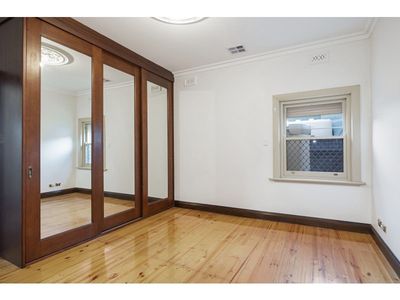 17 King Street, Glandore SA 5037