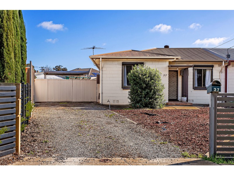 37 Gladstone Crescent, Mansfield Park SA 5012