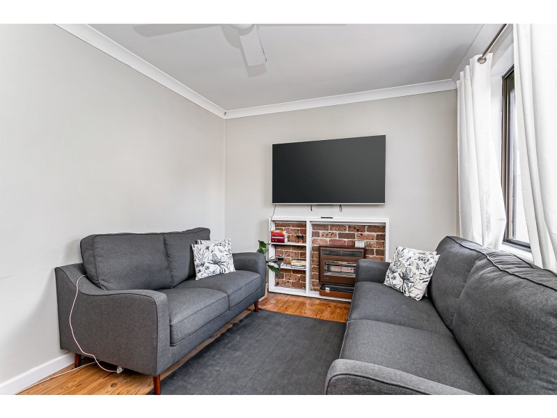 37 Gladstone Crescent, Mansfield Park SA 5012