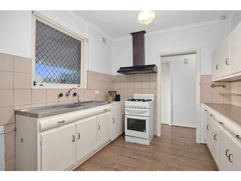 50 Gordon Road, Clarence Park SA 5034