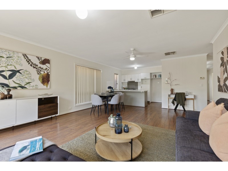 13C Hamley Crescent, Mansfield Park SA 5012