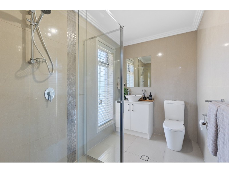 8 St Johns Avenue, Renown Park SA 5008