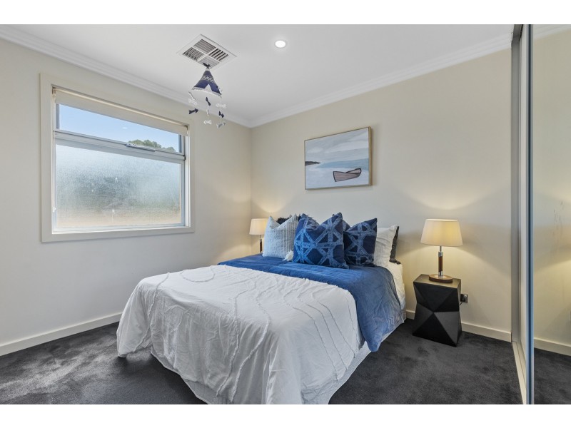 8 St Johns Avenue, Renown Park SA 5008