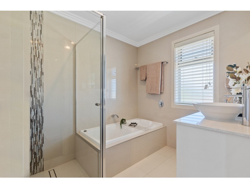 8 St Johns Avenue, Renown Park SA 5008