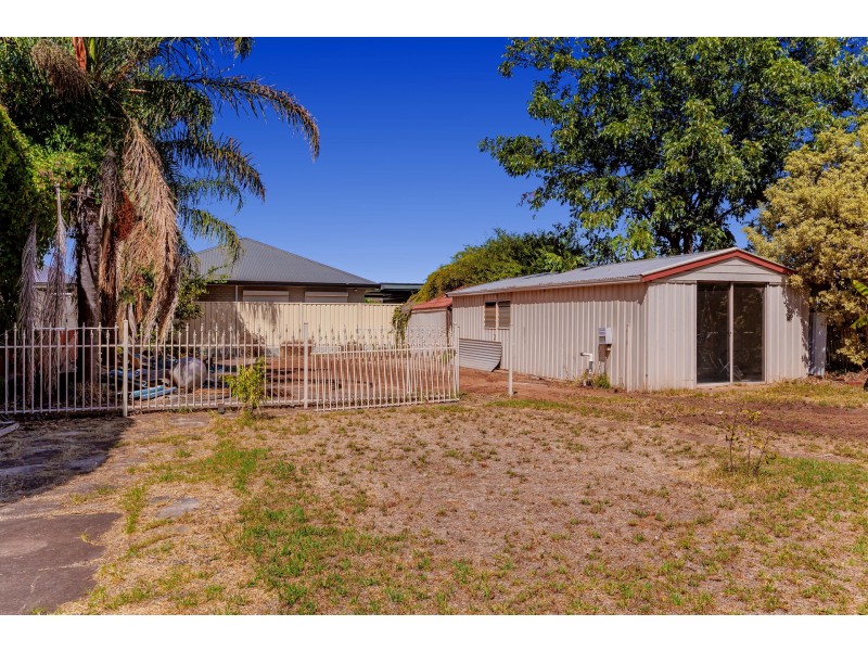 327 Sir Donald Bradman Drive, Brooklyn Park SA 5032