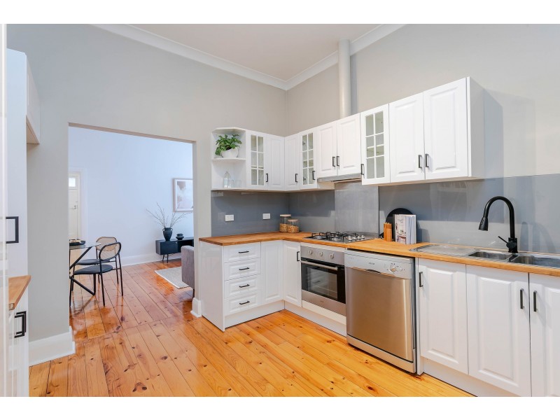 17 Trembath Street, Bowden SA 5007