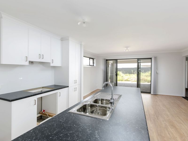 83 Lynton Terrace, Seaford SA 5169