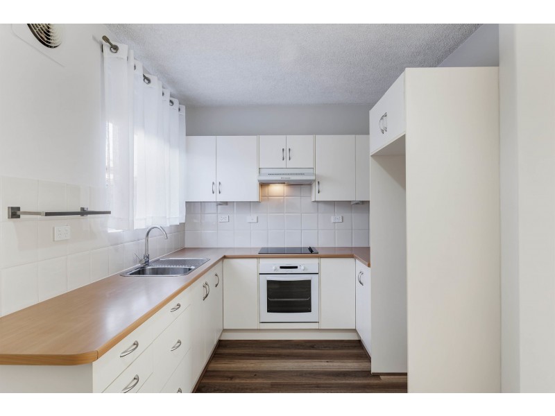 2/391 Henley Beach Road, Brooklyn Park SA 5032