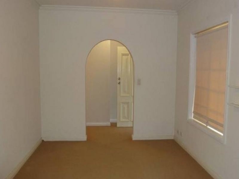 11 Mallen Street, Hilton SA 5033