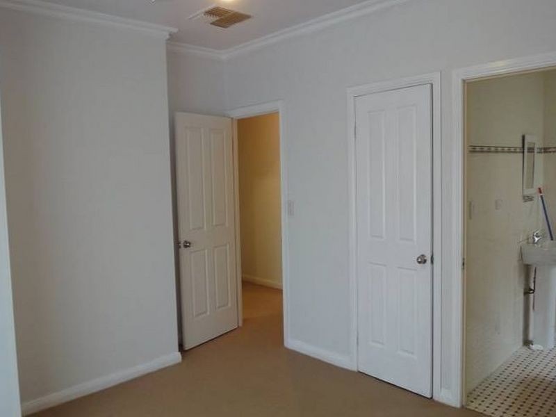 11 Mallen Street, Hilton SA 5033