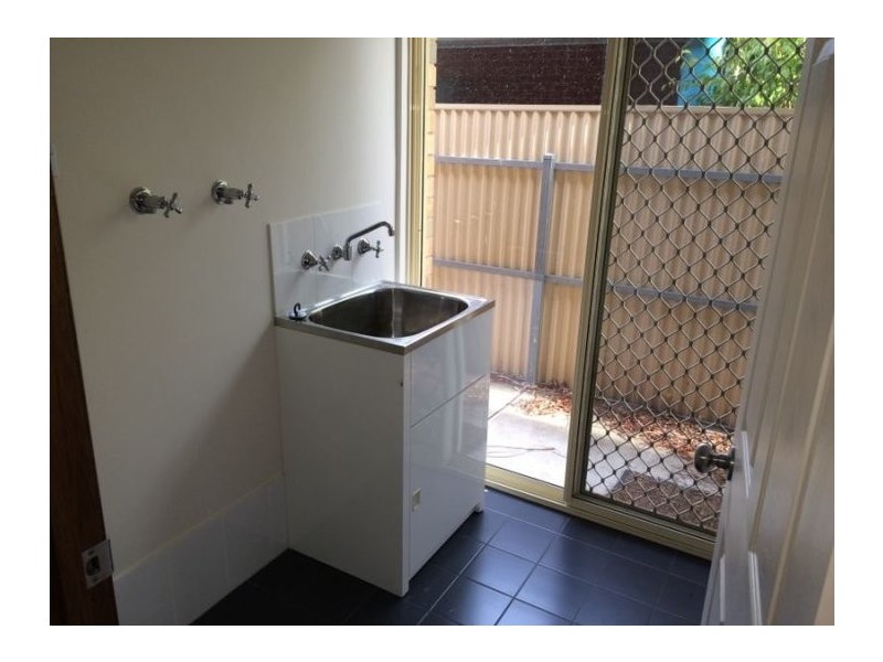 8A Joanna Street, Largs Bay SA 5016