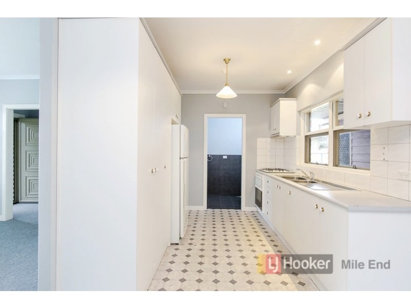 9 Stott Crescent, Brooklyn Park SA 5032