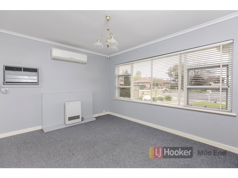 9 Stott Crescent, Brooklyn Park SA 5032