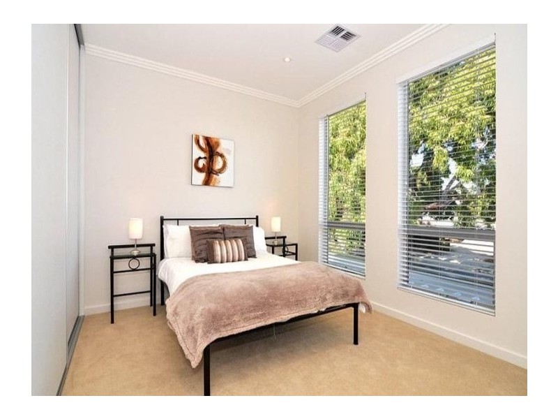 24 Everard. Avenue, Keswick SA 5035