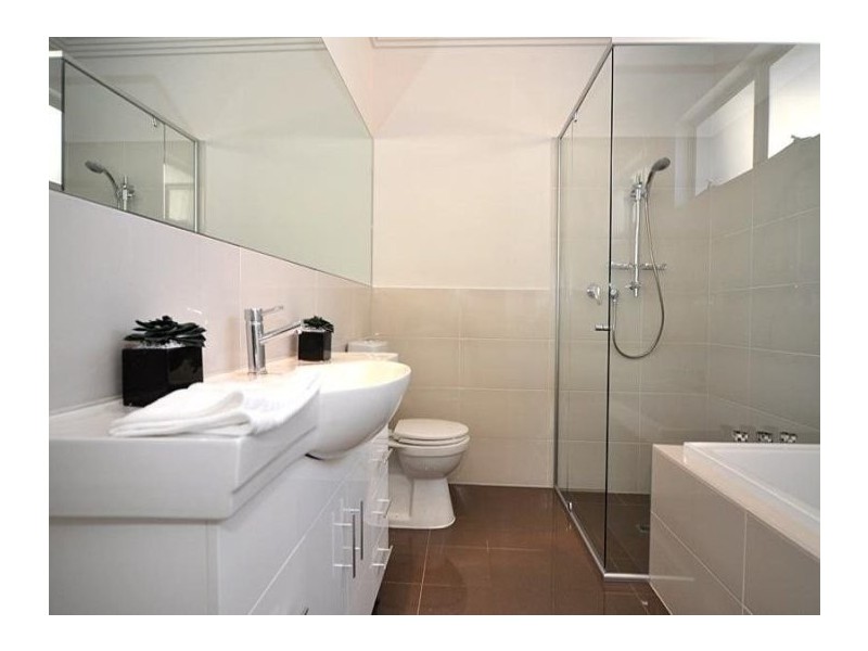 24 Everard. Avenue, Keswick SA 5035