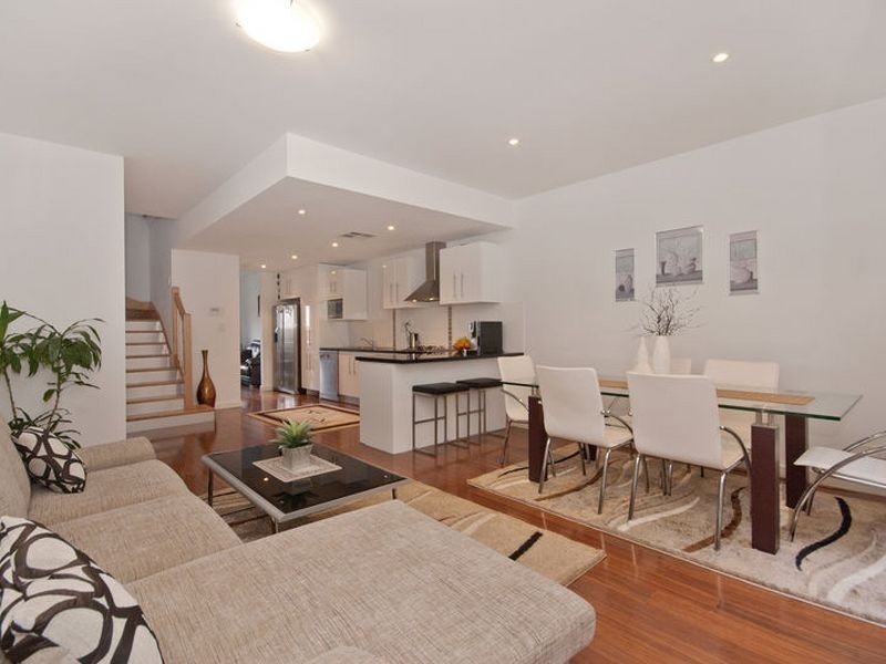 4 Pelican Lane, Mawson Lakes SA 5095