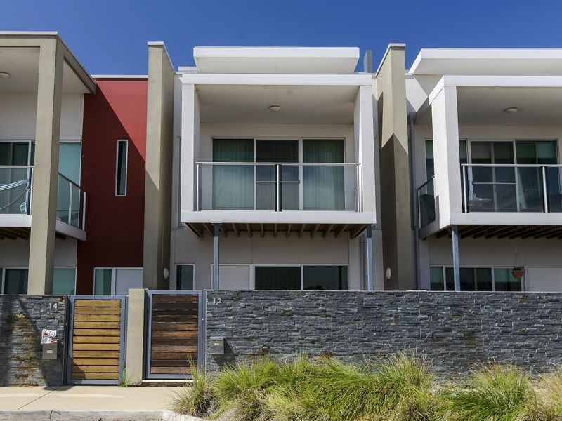 12 Karka Cove, New Port SA 5015