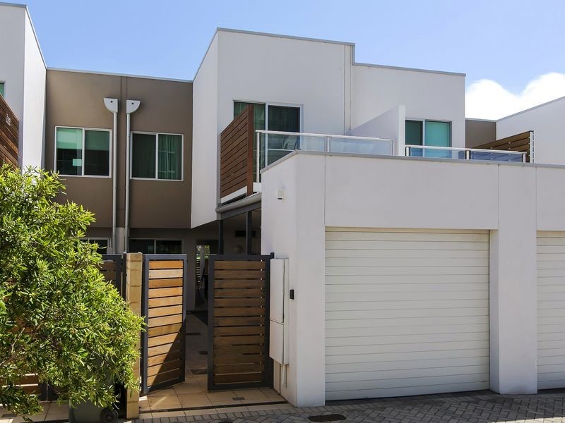 12 Karka Cove, New Port SA 5015