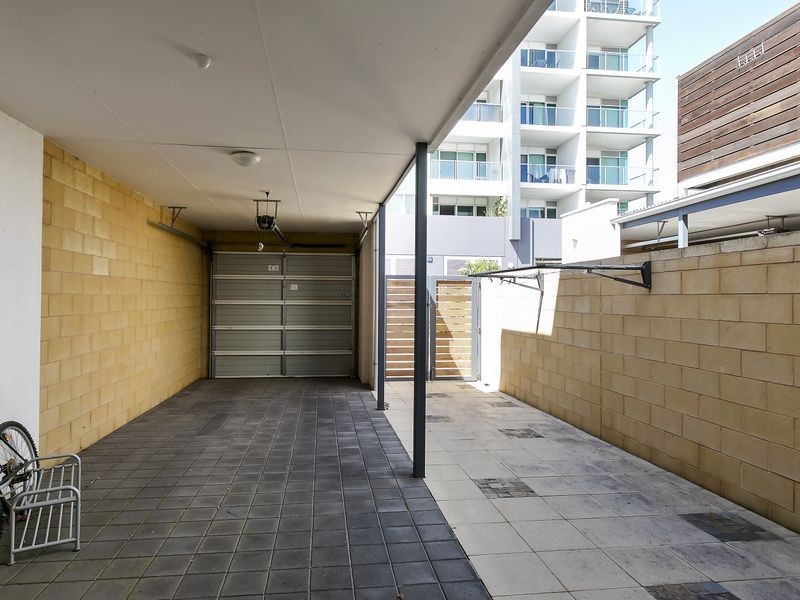 12 Karka Cove, New Port SA 5015