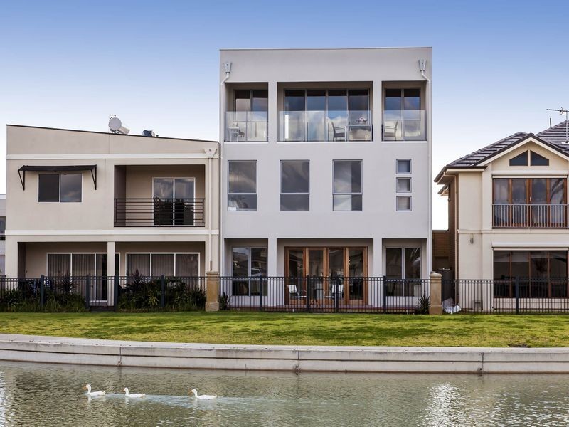 35 Santorini Walk, Mawson Lakes SA 5095