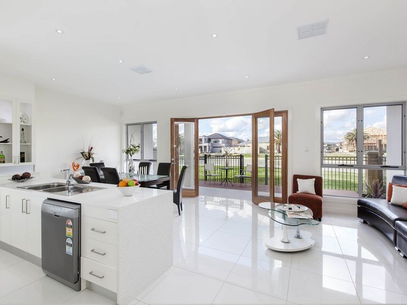 35 Santorini Walk, Mawson Lakes SA 5095