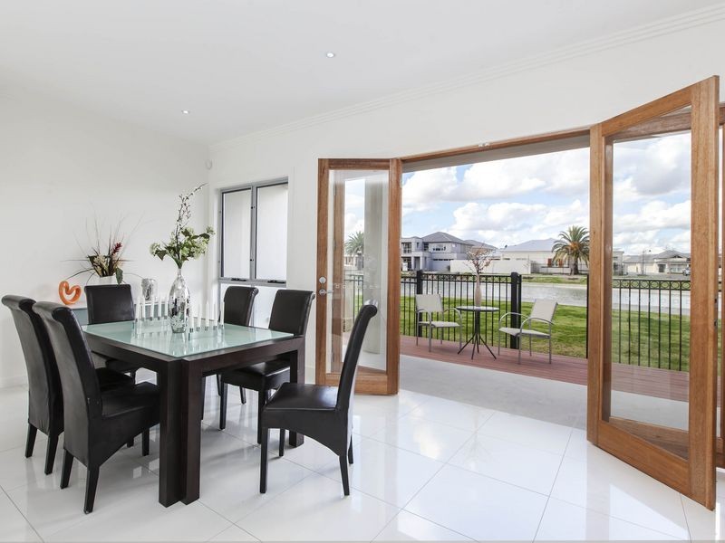 35 Santorini Walk, Mawson Lakes SA 5095
