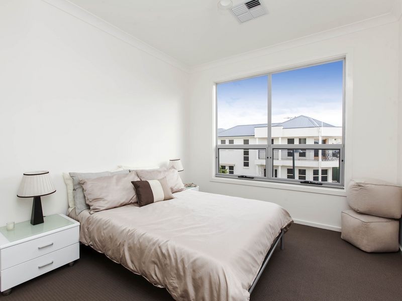 35 Santorini Walk, Mawson Lakes SA 5095