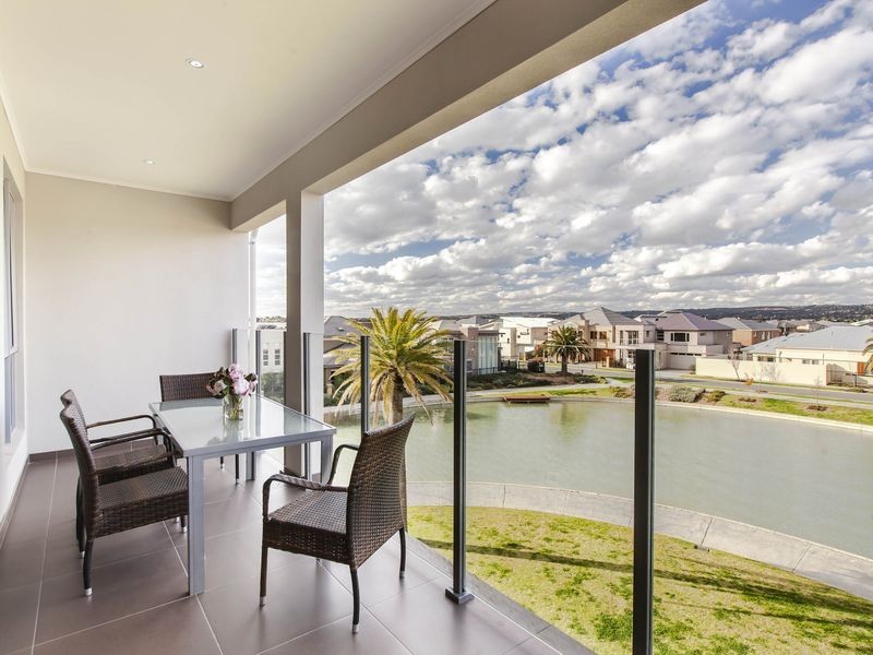 35 Santorini Walk, Mawson Lakes SA 5095