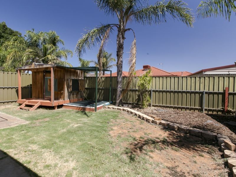 16 Everard Avenue, Andrews Farm SA 5114