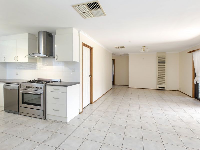 16 Everard Avenue, Andrews Farm SA 5114