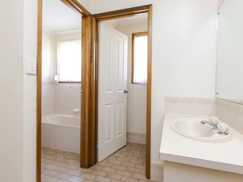 16 Everard Avenue, Andrews Farm SA 5114