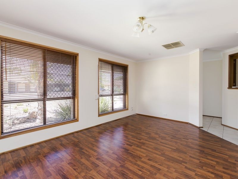 16 Everard Avenue, Andrews Farm SA 5114