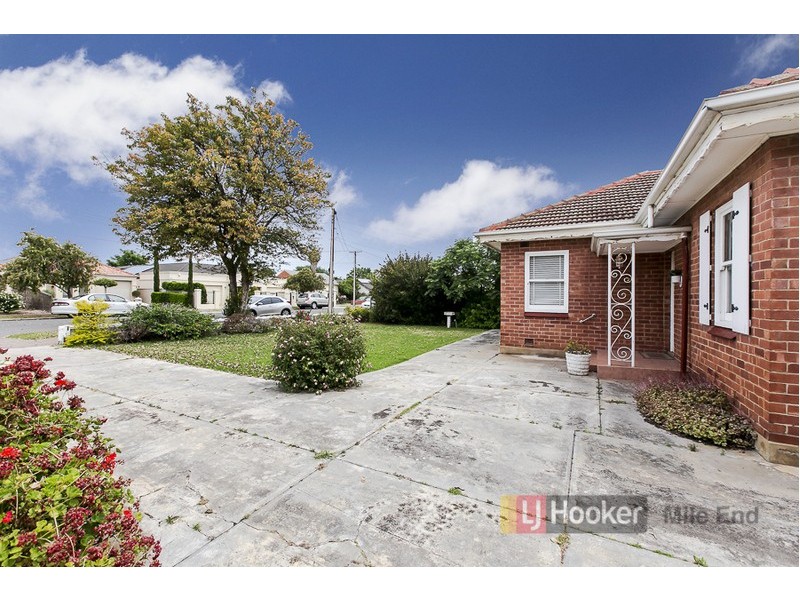 6 Clovelly Avenue, Glenelg North SA 5045