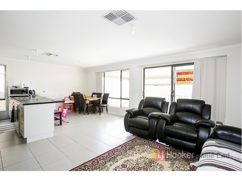 15 Maldon Avenue, Mitchell Park SA 5043